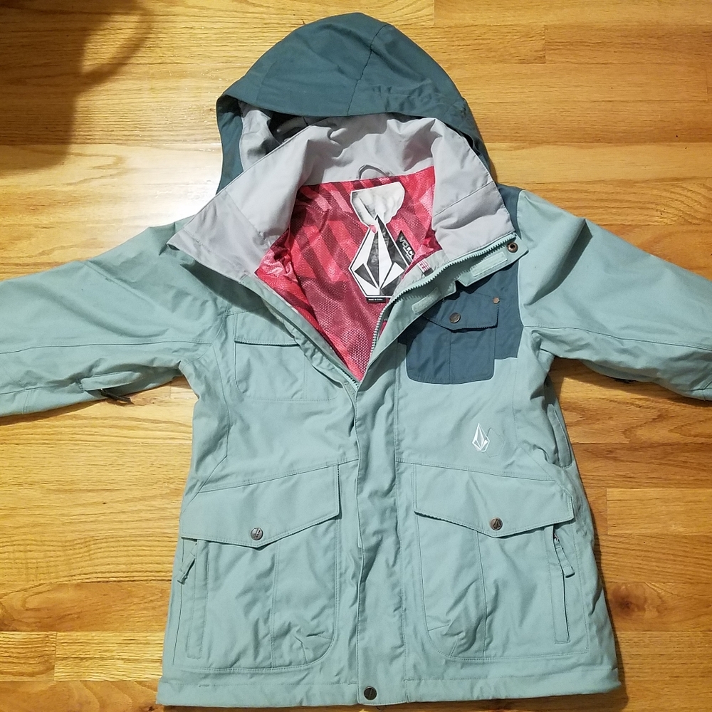 Lightly used Volcom Nimbus Snowboarding Jacket